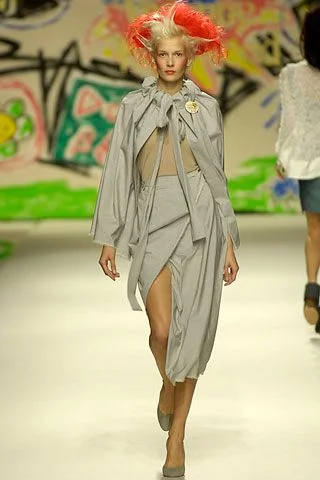 Look 10